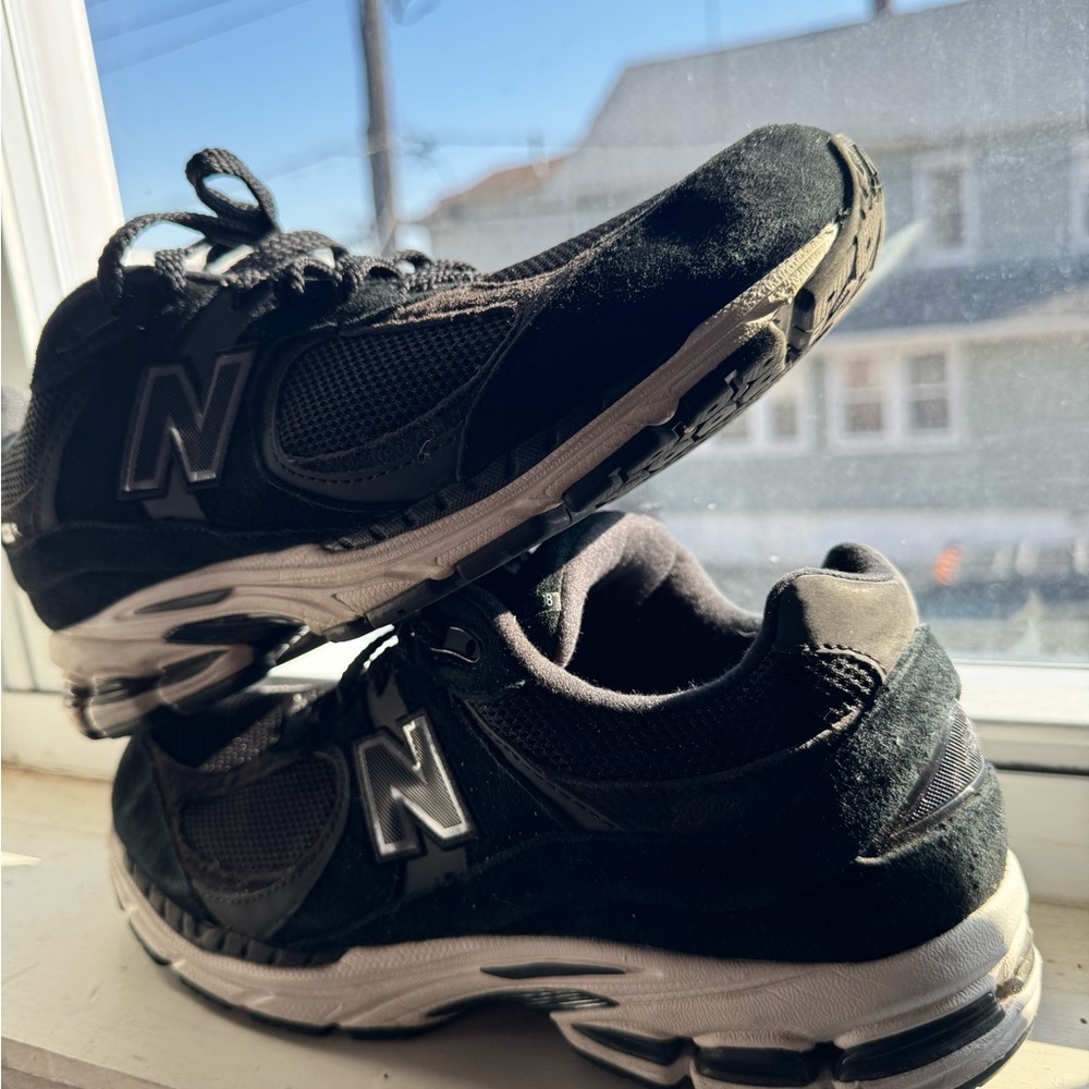 New Balance Kids Black Sneakers